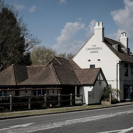Cromwell Arms Country Pub With Rooms Romsey Eksteriør bilde