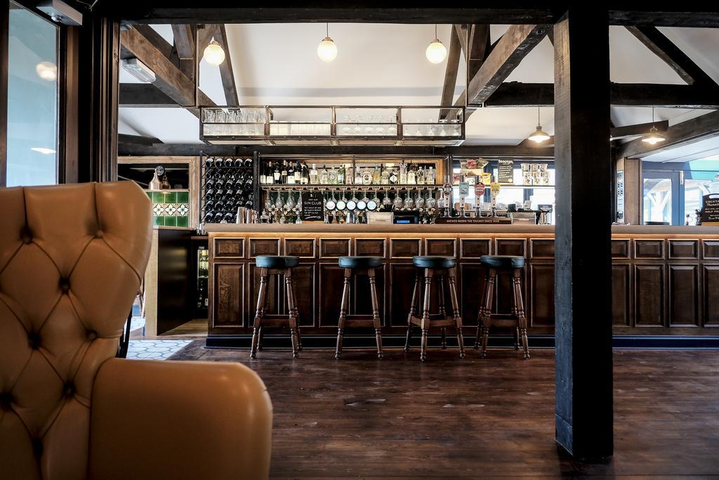 Cromwell Arms Country Pub With Rooms Romsey Eksteriør bilde