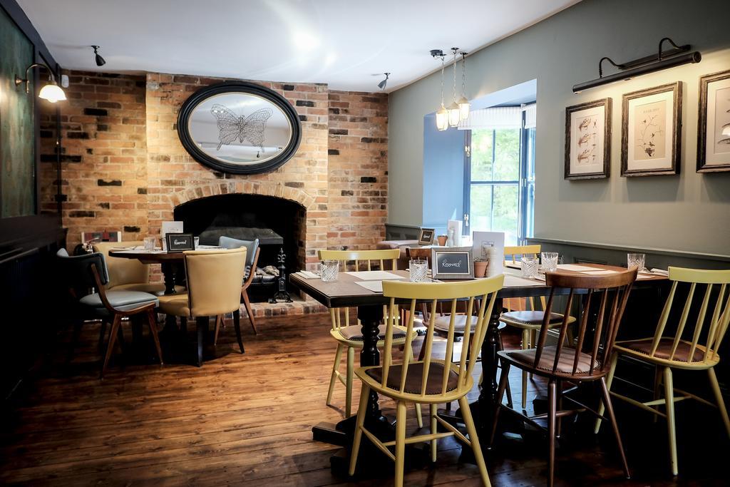Cromwell Arms Country Pub With Rooms Romsey Eksteriør bilde