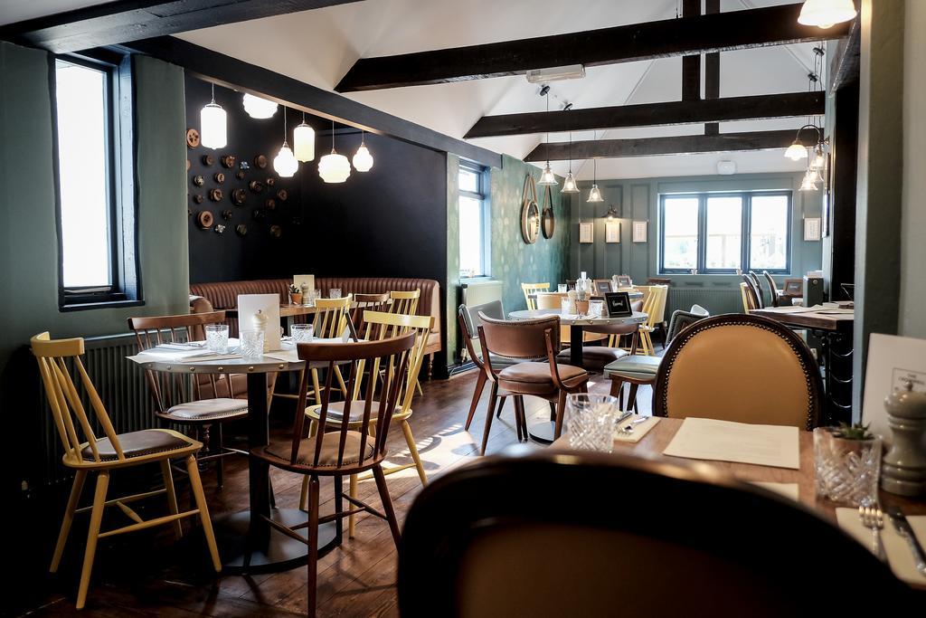Cromwell Arms Country Pub With Rooms Romsey Eksteriør bilde