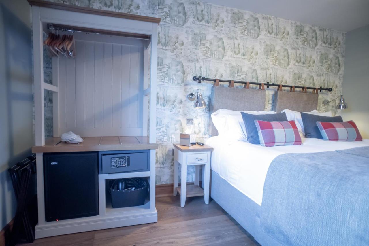 Cromwell Arms Country Pub With Rooms Romsey Eksteriør bilde