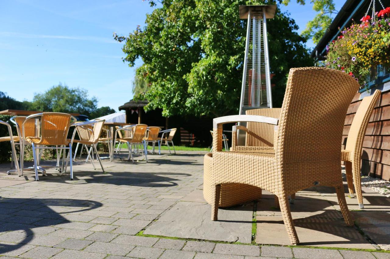 Cromwell Arms Country Pub With Rooms Romsey Eksteriør bilde