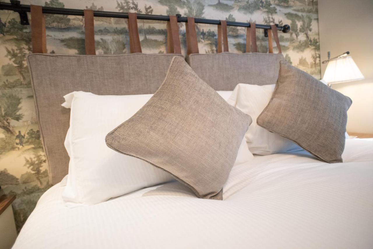 Cromwell Arms Country Pub With Rooms Romsey Eksteriør bilde