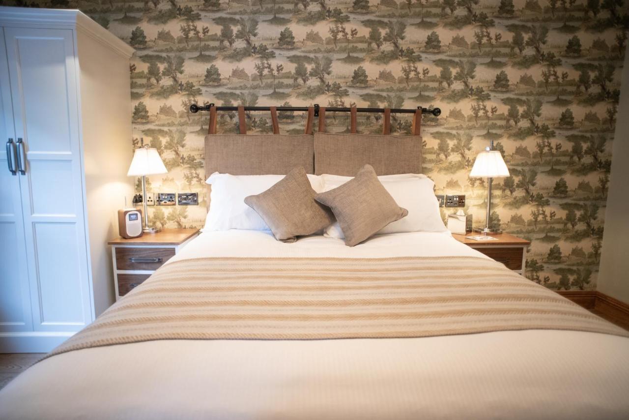 Cromwell Arms Country Pub With Rooms Romsey Eksteriør bilde
