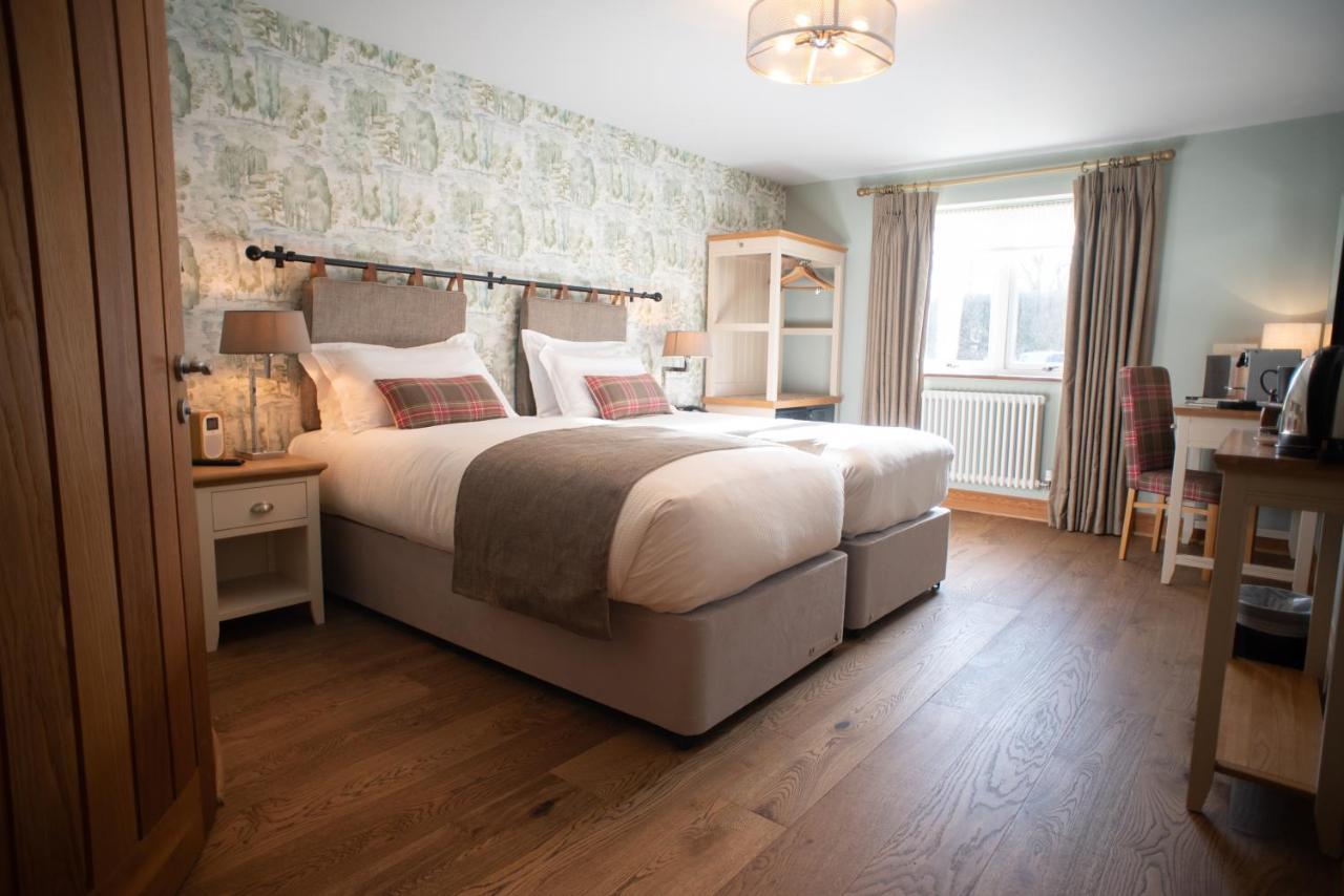 Cromwell Arms Country Pub With Rooms Romsey Eksteriør bilde