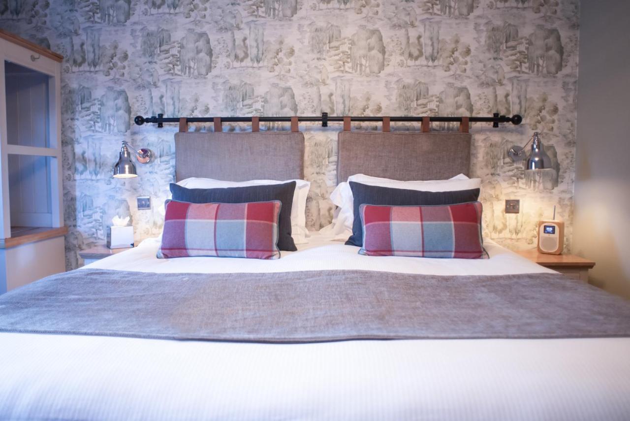 Cromwell Arms Country Pub With Rooms Romsey Eksteriør bilde