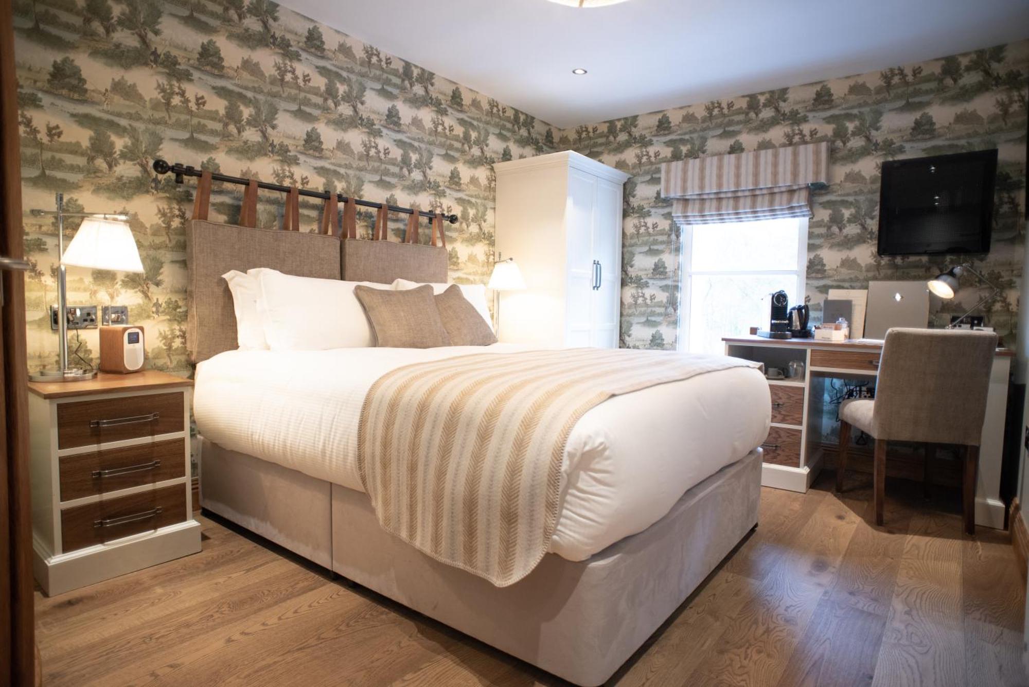 Cromwell Arms Country Pub With Rooms Romsey Eksteriør bilde